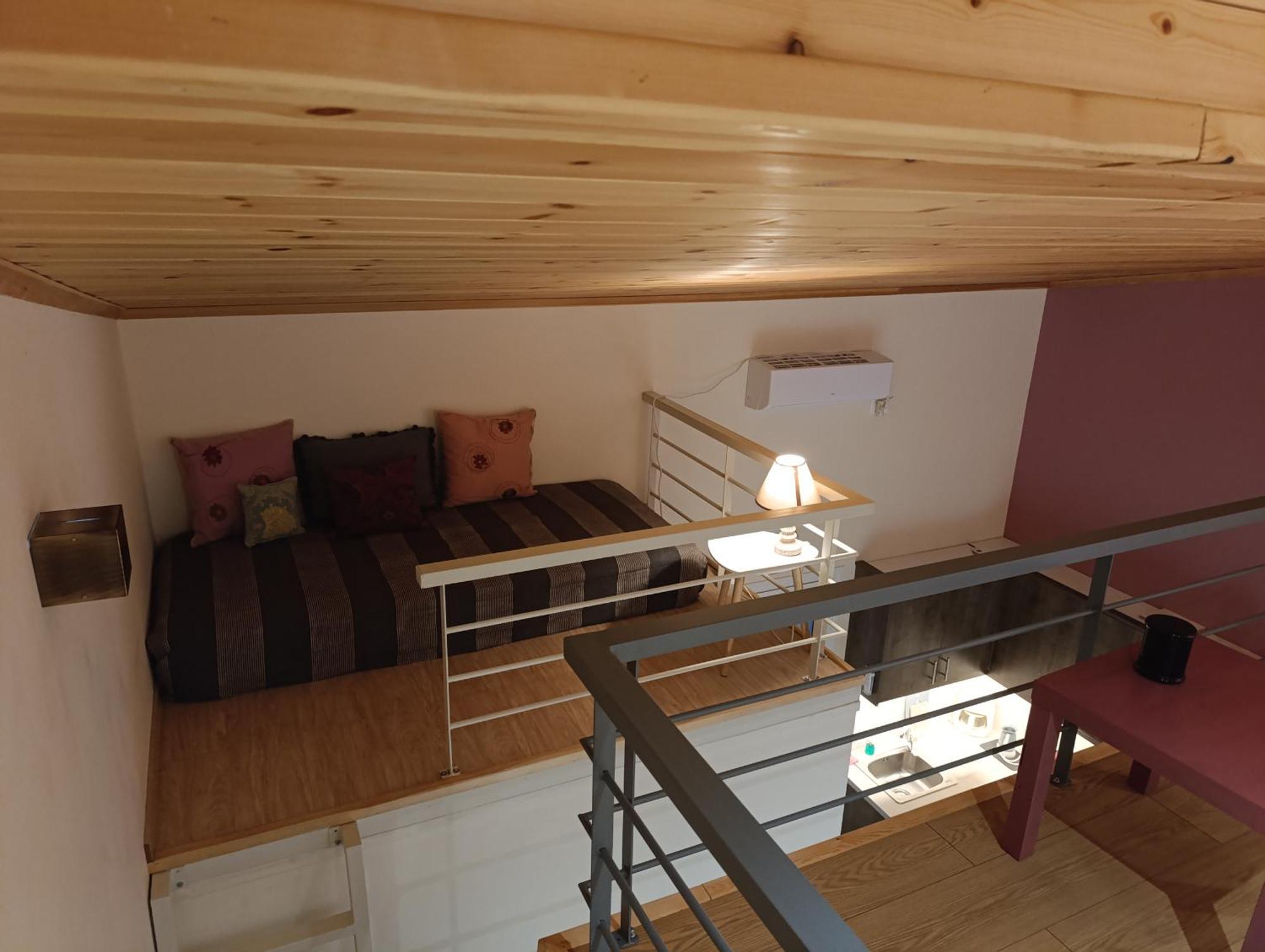 Altheas Maisonettes Apartment *